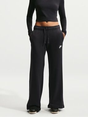 Nike Women's Black Wide-Leg Fleece Sweatpants Medium